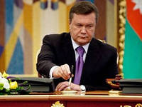 Очередной звездопад от Януковича. Президент опять щедро сыпет орденами
